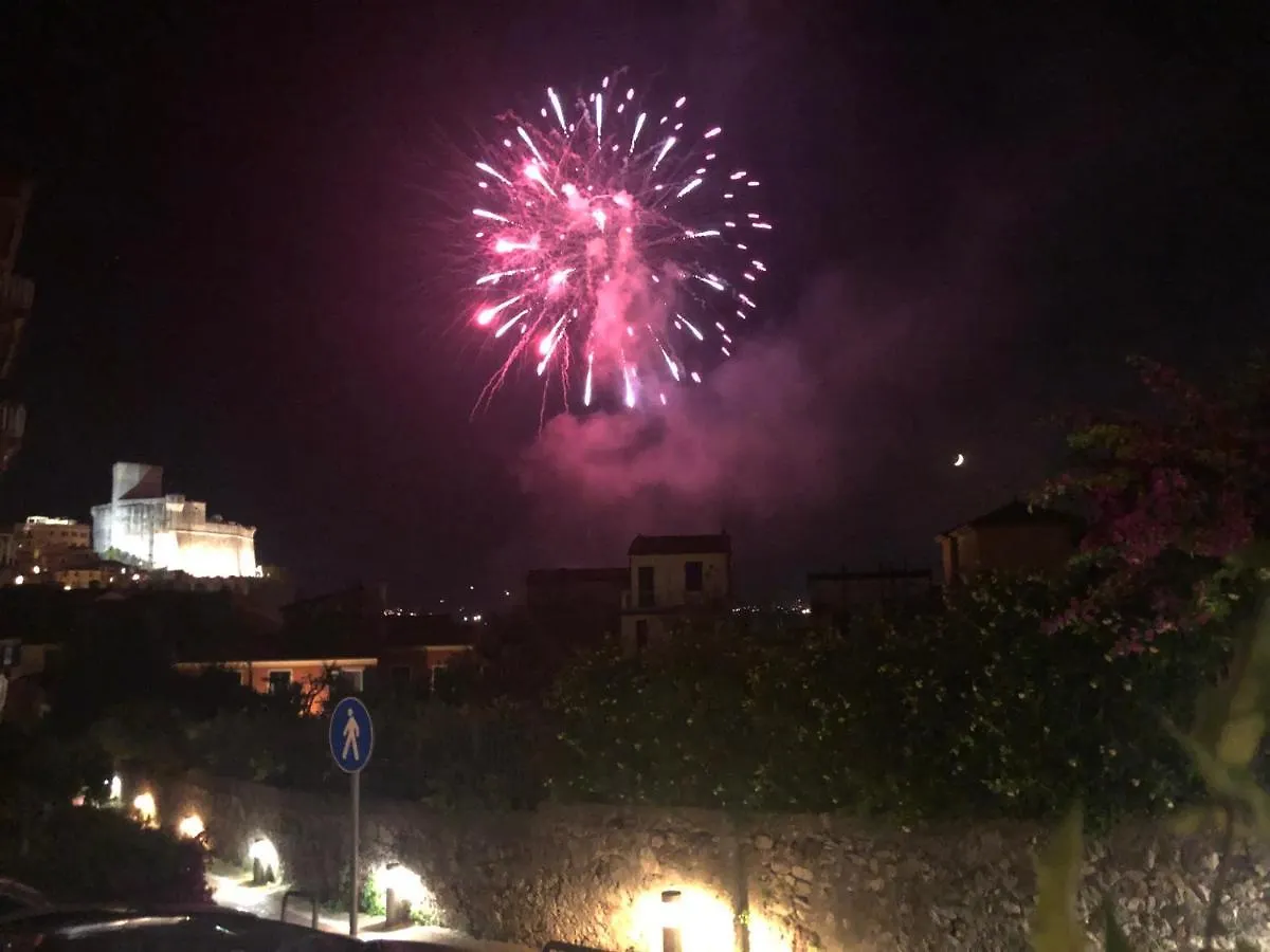 Blu Di Lerici - Zona Tranquilla Due Passi Dal Mare Apartment