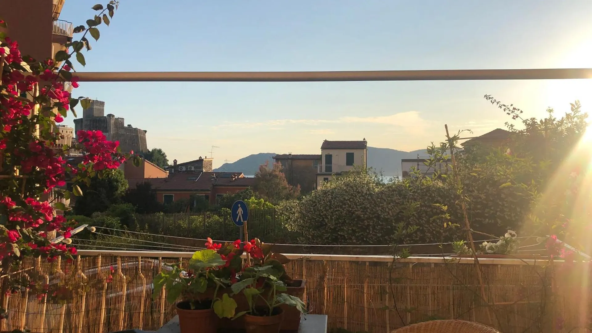 Blu Di Lerici - Zona Tranquilla Due Passi Dal Mare Apartment